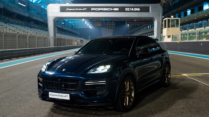 بورشه كاين توربو GT تسجل أول رقم قياسي رسمي لسيارة SUV