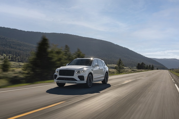 BENTAYGA SPEED الجديدة الطراز الأقوى والأكثر ديناميكية