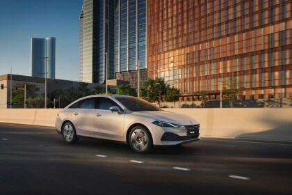 MG 8 PHEV سيارة المستقبل الهجينة التي تكسر الأرقام القياسية في الشرق الأوسط