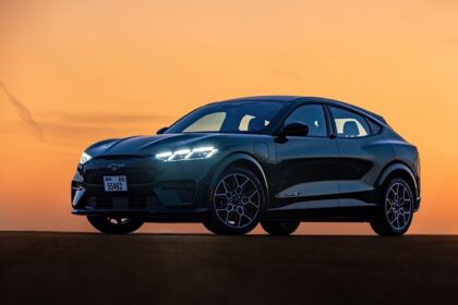 2 فورد موستينغ ماك-إي جي تي أيقونة السرعة الكهربائية 2026