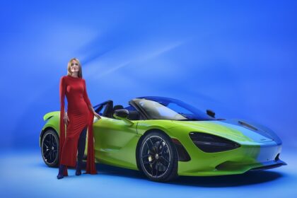 ماكلارين أوتوموتيڤ تُحوّل سيّارة 750S إلى لوحة فنية