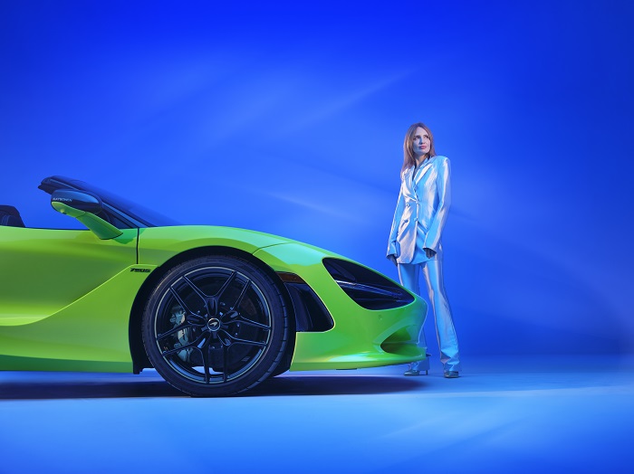 ماكلارين أوتوموتيڤ تُحوّل سيّارة 750S إلى لوحة فنية