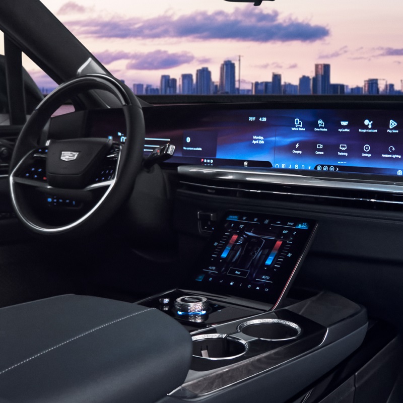 إمبراطورية "كاديلاك إسكاليد": كيف تسيطر أيقونة الفخامة على طرقات المستقبل؟