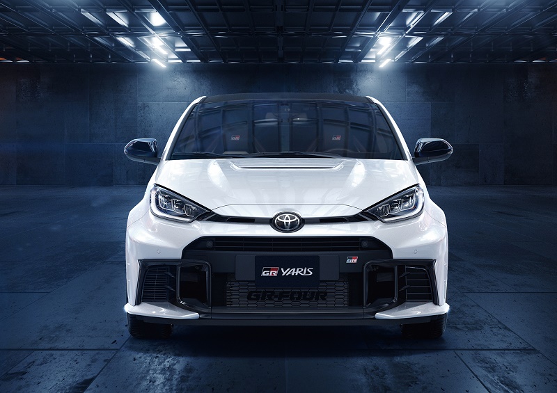 تويوتا تعيد تعريف الأداء اليومي في الإمارات: أهلاً بعهد كورولا GR وياريس GR